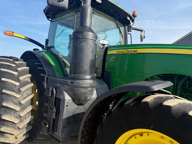2017-john-deere-8320r-image-35