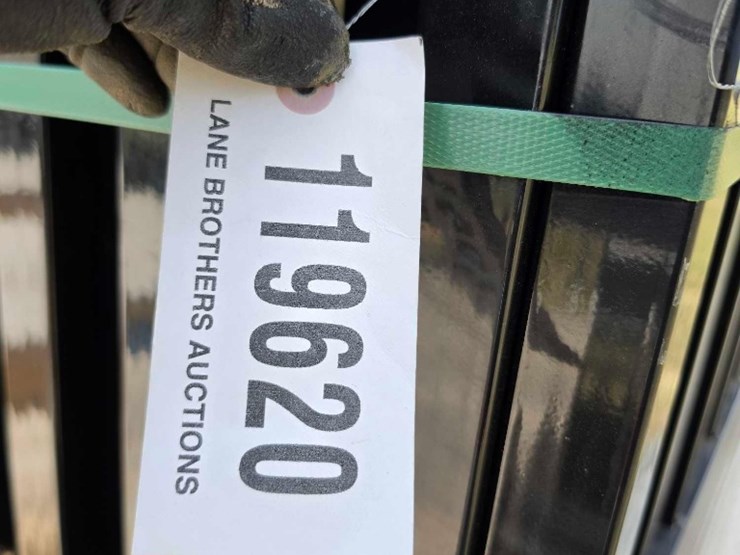 --absolute---new---double-black-iron-gates-image-3