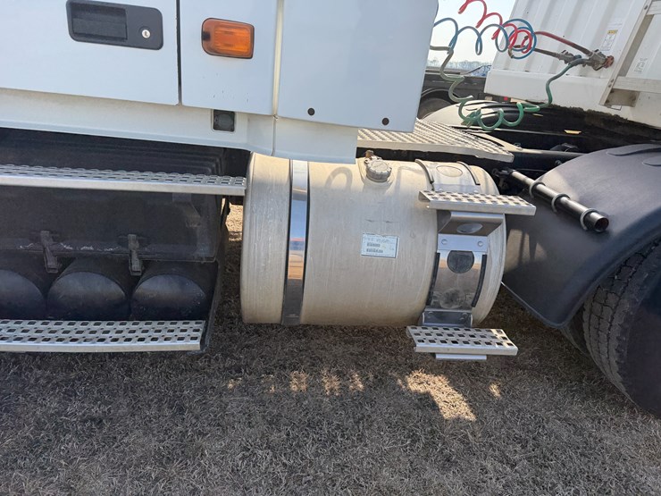 #40279-•-2007-volvo-vnl-t/a-daycab-truck-tractor-vin:-4v4nc9gg97n446542-image-28