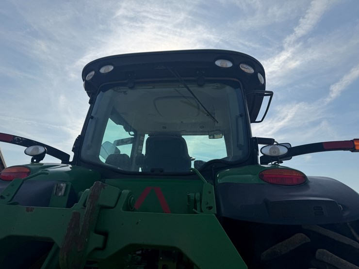 2017-john-deere-8320r-image-22