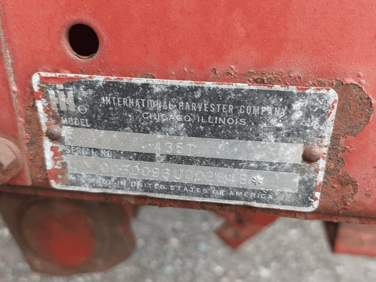 ih-435-square-baler-image-24