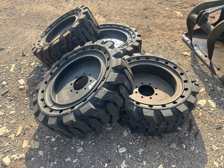 caterpillar-236d-image-8