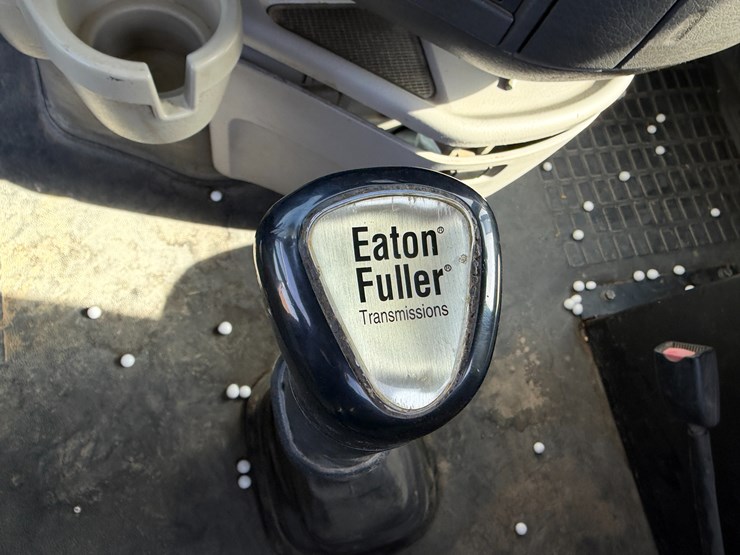 #40279-•-2007-volvo-vnl-t/a-daycab-truck-tractor-vin:-4v4nc9gg97n446542-image-74