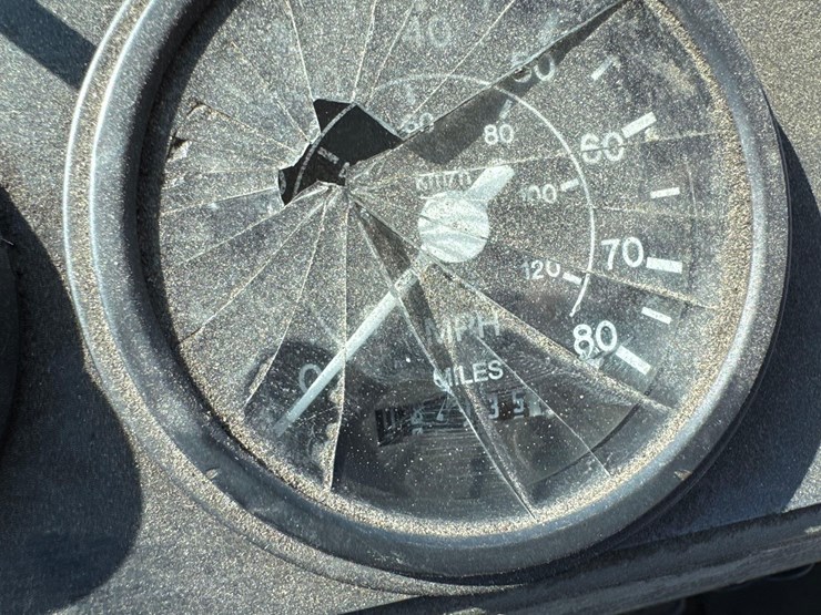 2013-kalmar-ottawa-4x2-image-9