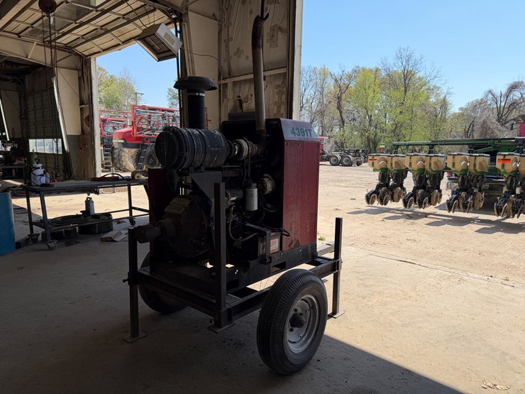 #40321-•-case-4391t-4-cyl-power-unit-w/-trailer-image-3