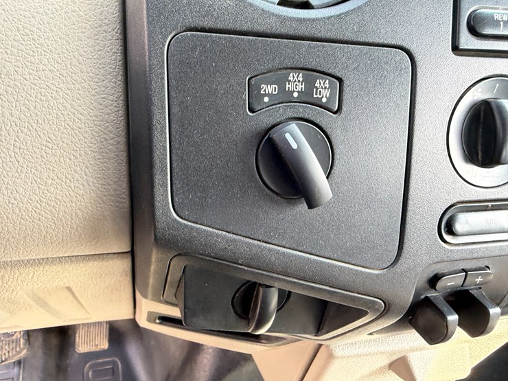 2010-ford-f350-image-62