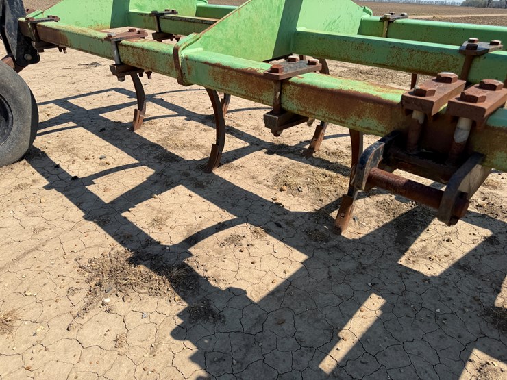 #40333-•-bigham-brothers-23'-chisel-plow-image-32