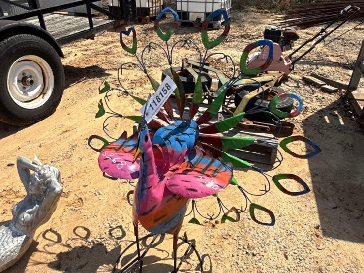 5268---metal-peacock-yard-art-image-2