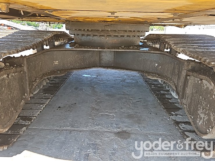 2018-komatsu-pc360-lc-11-image-30