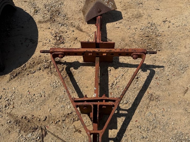 5215---3-point-middle-buster-image-2