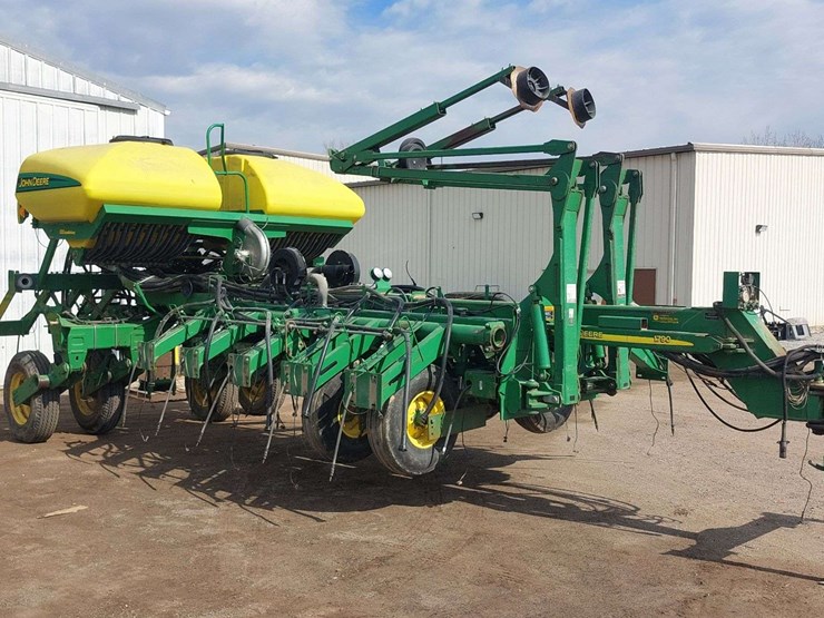 john-deere-1790-image-1
