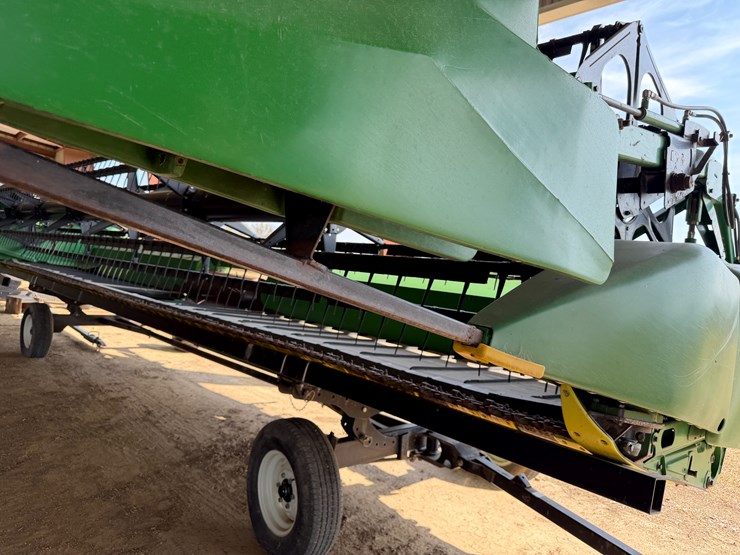 2014-john-deere-30-image-31