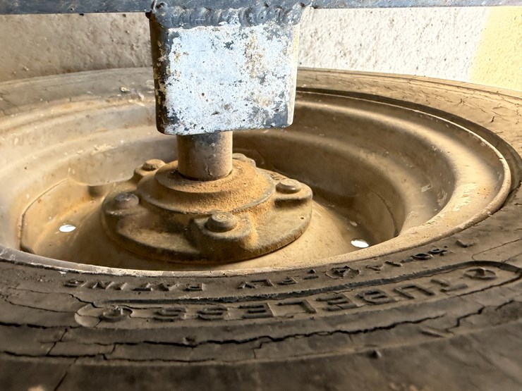 #40321-•-case-4391t-4-cyl-power-unit-w/-trailer-image-9