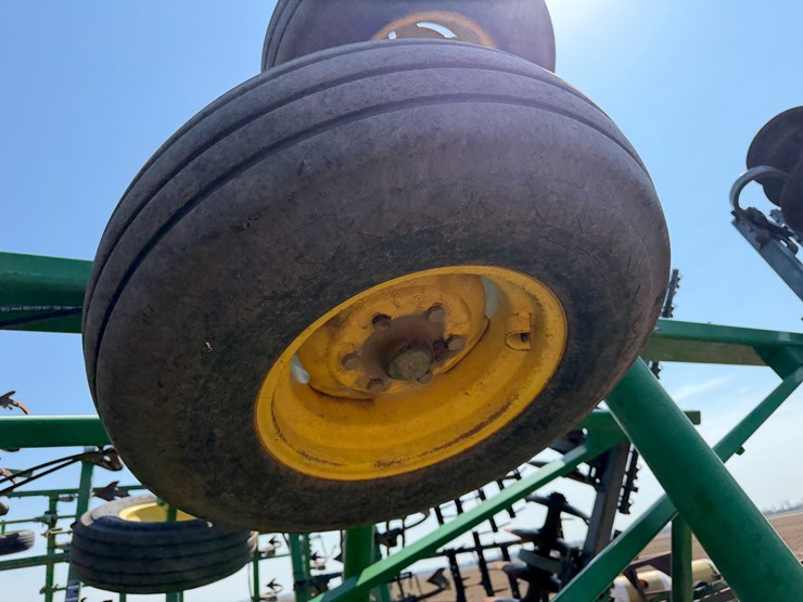 john-deere-2623-image-10