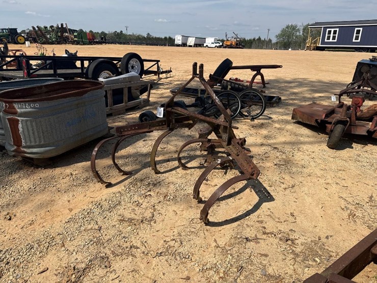 5257---1-row-cultivator-image-4