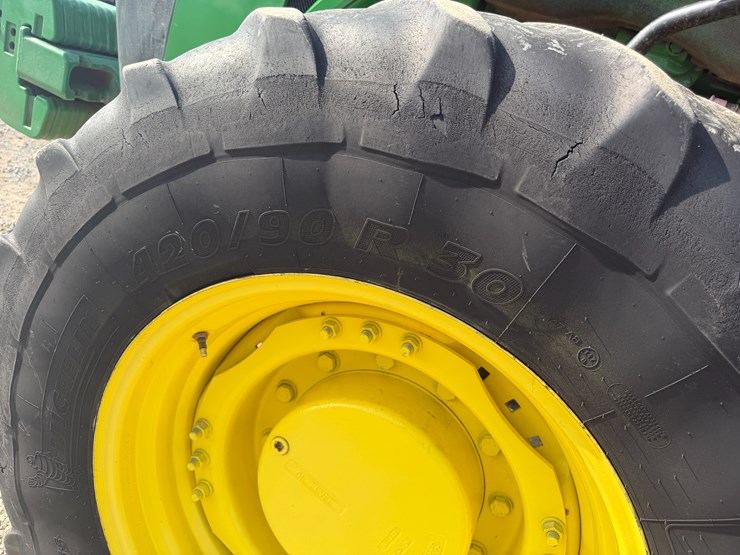 2011-john-deere-8285r-image-7