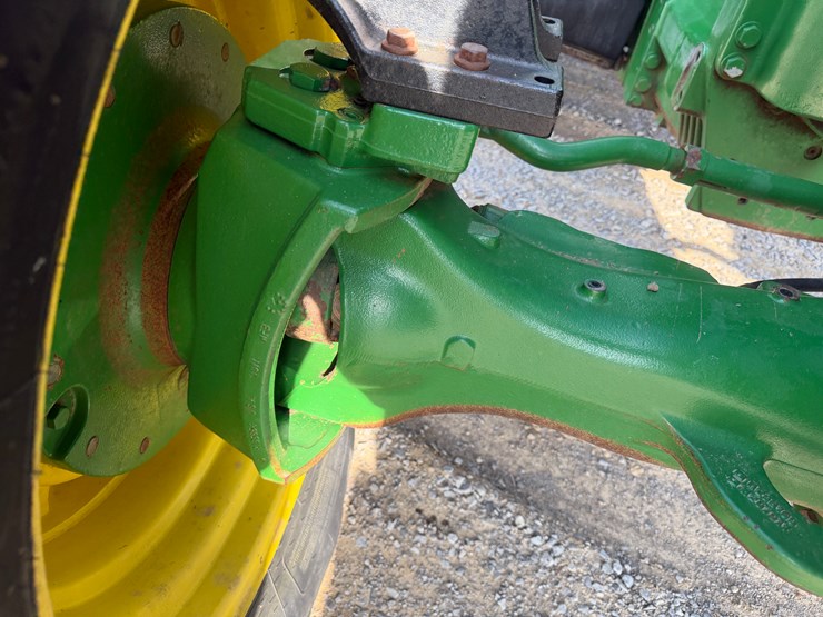 2011-john-deere-8285r-image-14