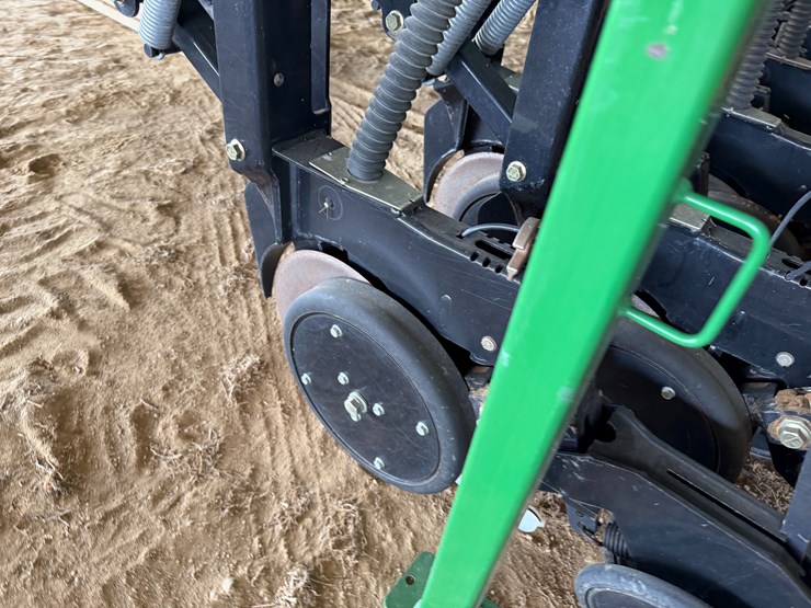 #40294-•-great-plains-2520-25'-grain-drill-image-92