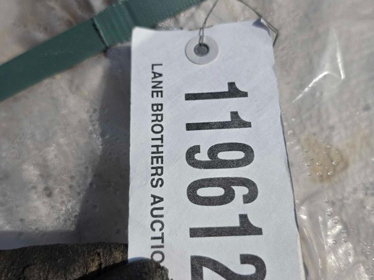 --absolute---new---high-end-massage-chair-image-5