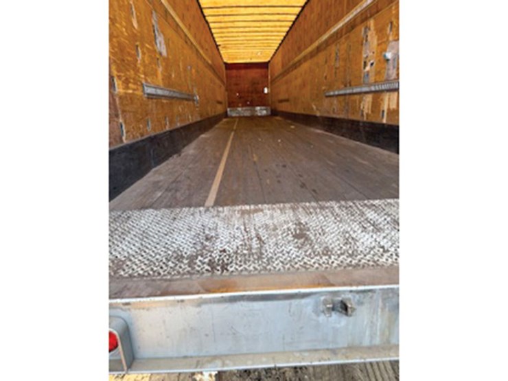 2005-utility-4000d-x-image-5