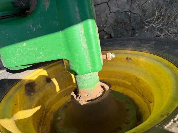 john-deere-2623-image-7