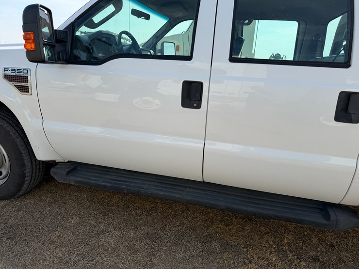 2010-ford-f350-image-23