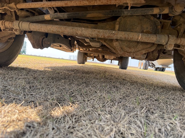 2010-ford-f350-image-14