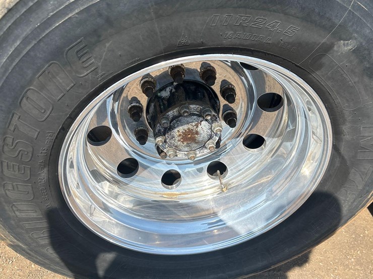 2000-mack-ch613-image-16