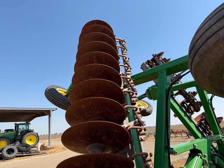 john-deere-2623-image-34