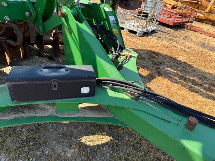 john-deere-2623-image-51