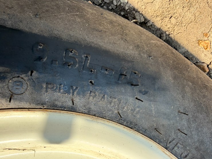 #40325-•-20'-chisel-plow-image-5