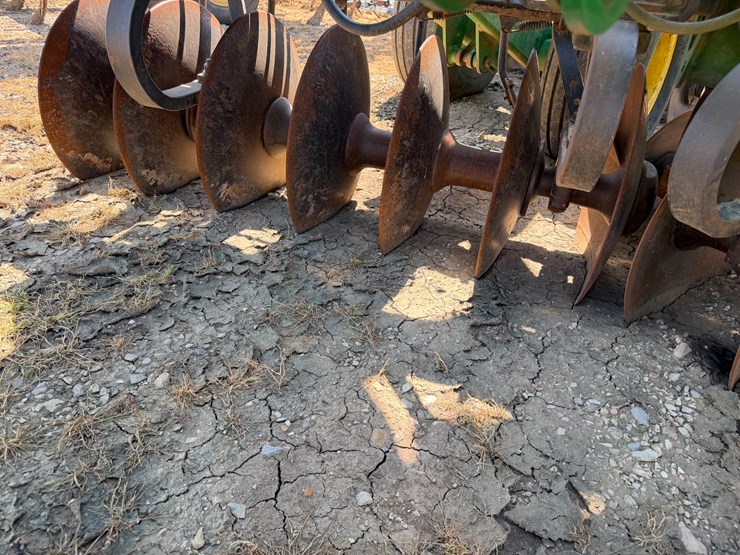 john-deere-2623-image-43