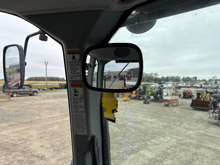 2015-new-holland-t8.410-image-54