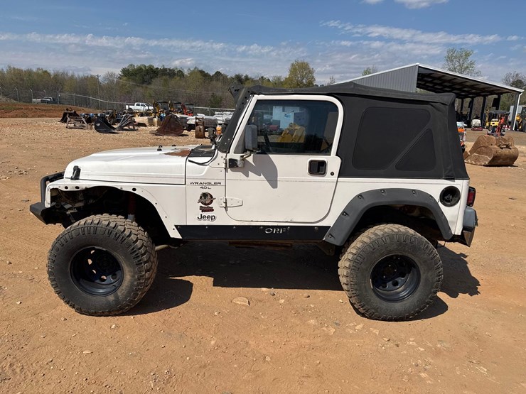 1999-jeep-wrangler-image-2