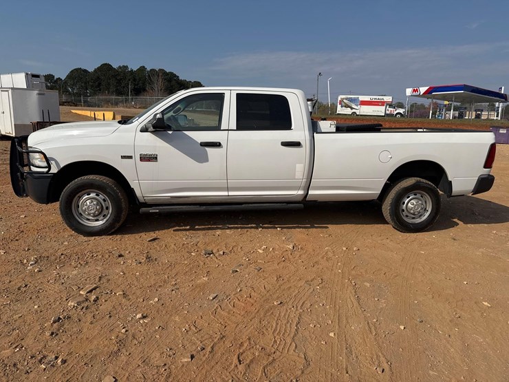 2012-dodge-ram-2500-image-2