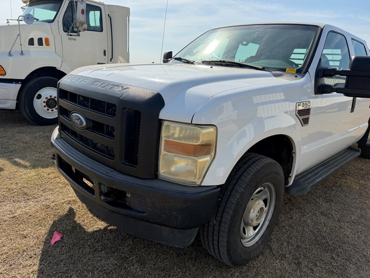 2010-ford-f350-image-26