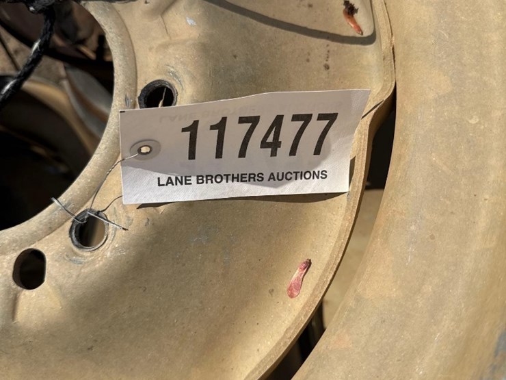 5290---absolute---(9)-rims-for-11.2-24-pivot-tires-image-4