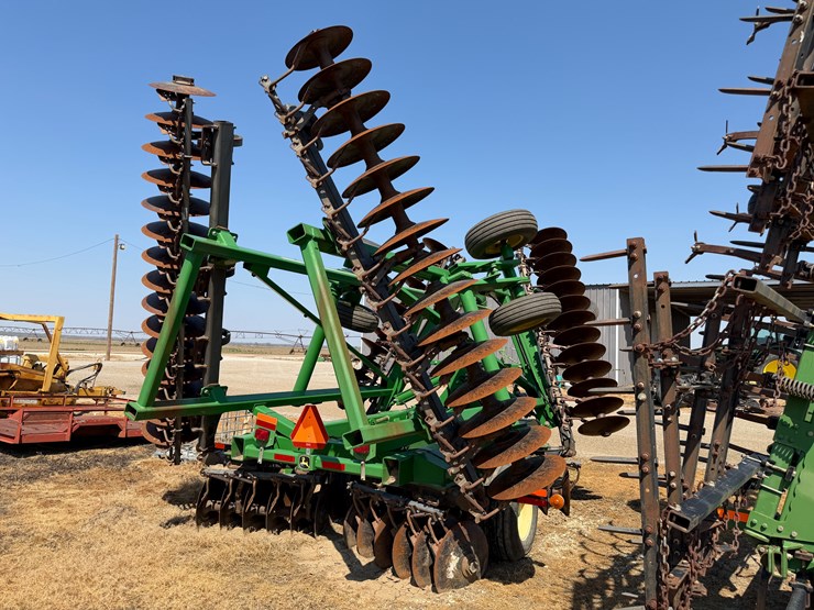 john-deere-2623-image-3