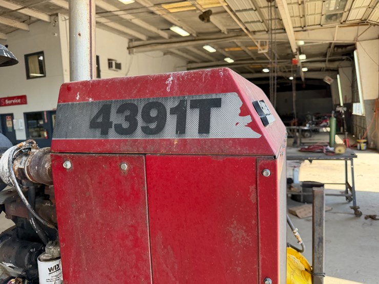 #40321-•-case-4391t-4-cyl-power-unit-w/-trailer-image-15