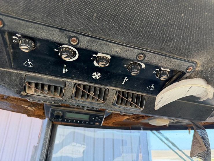 1985-john-deere-4840-image-57