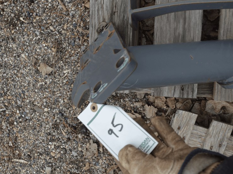 loader-frames-and-brush-guard-image-2