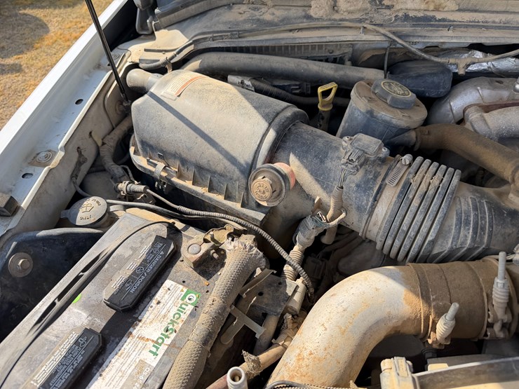 2010-ford-f350-image-42