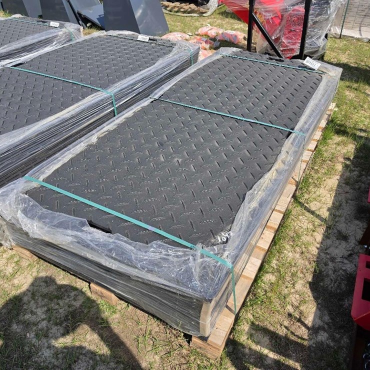 - ABSOLUTE - (15) NEW GROUND PROTECTION MATS
