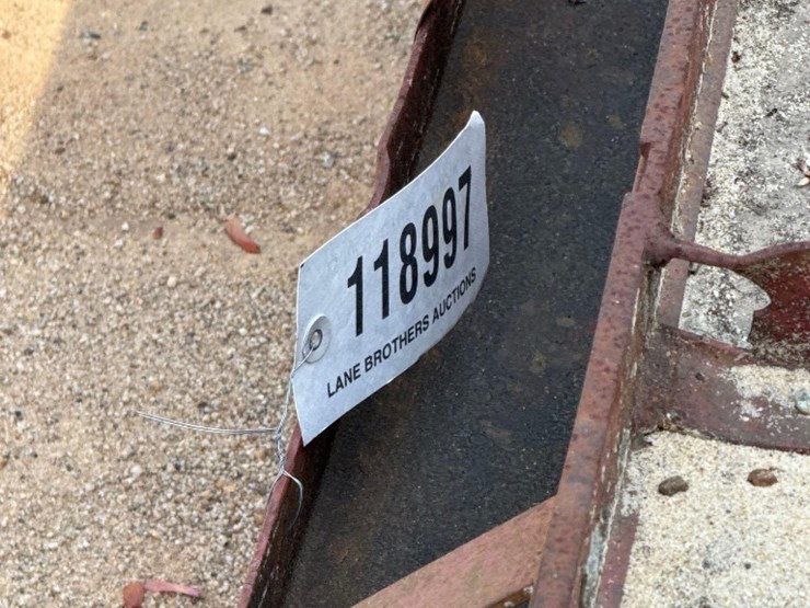 5291---(20)-miscellaneous-8'-concrete-forms-image-5