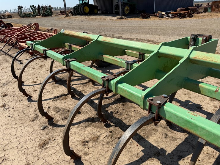 #40333-•-bigham-brothers-23'-chisel-plow-image-18