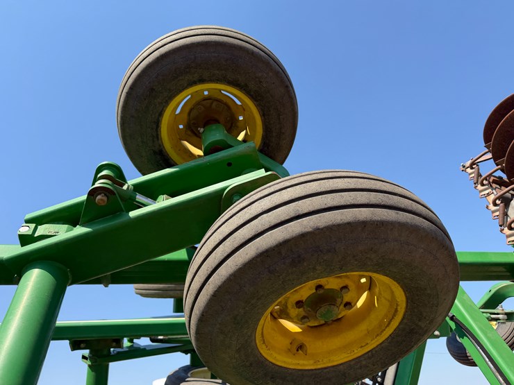 john-deere-2623-image-16