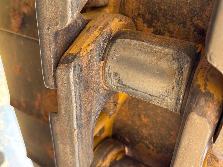 2021-deere-850l-wlt-image-12