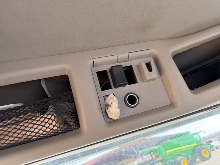 #40279-•-2007-volvo-vnl-t/a-daycab-truck-tractor-vin:-4v4nc9gg97n446542-image-68