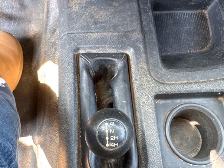 2012-dodge-ram-3500-image-24