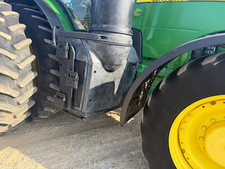 2017-john-deere-8320r-image-36